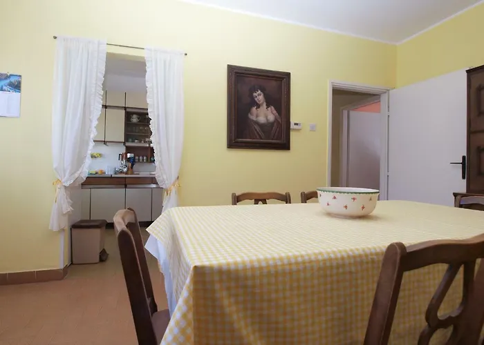 Apartments Ondina 1827
